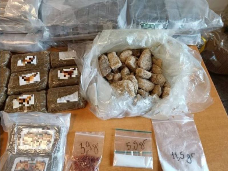 Μεγάλη ποσότητα ναρκωτικών κατασχέθηκε στο λιμάνι της Πάτρας και συνελήφθησαν τρεις άνθρωποι