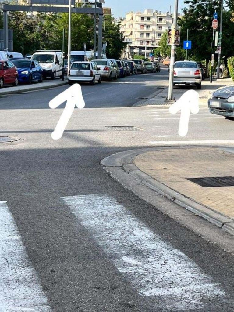ΠΑΤΡΑ: Παράνομη στάθμηση στον 3ο Ορειβατικό - Ένα επικίνδυνο και ενοχλητικό πρόβλημα στην κυκλοφορία - ΦΩΤΟ