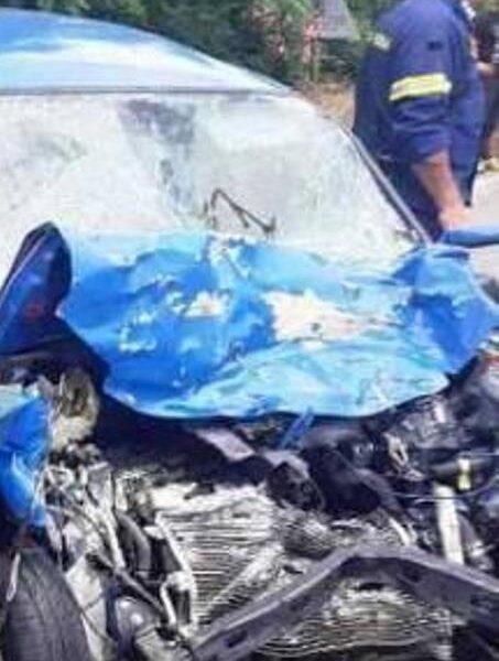 Σοβαρό τροχαίο: Σφοδρή μετωπική σύγκρουση - Κινητοποίηση πυροσβεστικής, αστυνομίας και ΕΚΑΒ