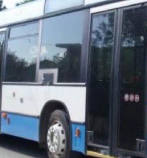 ΠΑΤΡΑ: Τροχαίο στη Θέση Τσαούση - Σύγκρουση με το Λεωφορείο του Αστικού ΚΤΕΛ