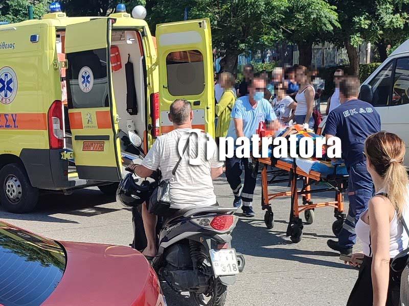 ΠΑΤΡΑ: Παράσυρση πεζής στην περιοχή της Αγίας Σοφίας - Άμεση επέμβαση του ΕΚΑΒ και μεταφορά στο νοσοκομείο - ΦΩΤΟ