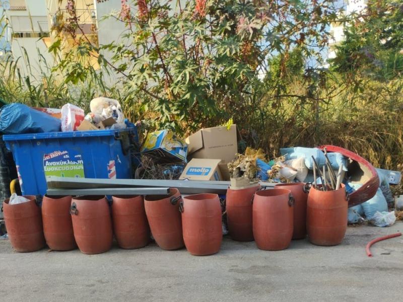 ΠΑΤΡΑ: Διάσπαρτα Σκουπίδια και Πρόκληση Υπευθυνότητας - Η Κατάσταση και η Κοινή Ευθύνη για Μια Καθαρή Πόλη