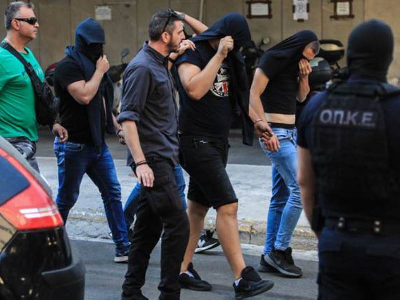 Ποινική δίωξη για αιματηρή συμπλοκή στη Νέα Φιλαδέλφεια: Κακουργήματα και πλημμελήματα - Ανάλυση των διωκόμενων αδικημάτων και εξελίξεις