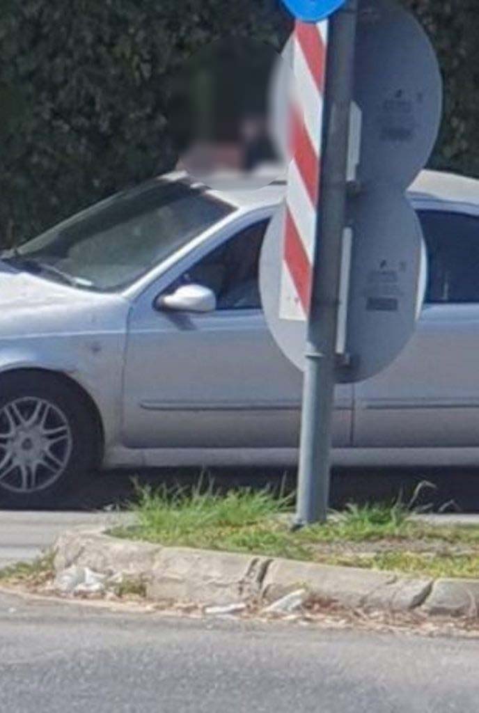 ΠΑΤΡΑ: Τροχαίο ατύχημα στο Ν.Ε.Ο Πατρών-Αθηνών: ΙΧ οχήματος με τρεις επιβάτριες καρφώθηκε σε φανάρι