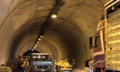 Αυτοκίνητο Ντεραπάρισε στην Περιμετρική - Ευτυχώς Χωρίς Τραυματίες