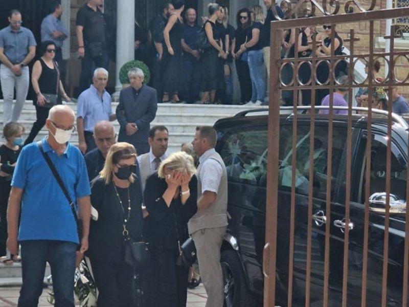 Θρήνος και Ανατριχίλα στις Κηδείες των Δύο Θυμάτων στην Θεσσαλονίκη