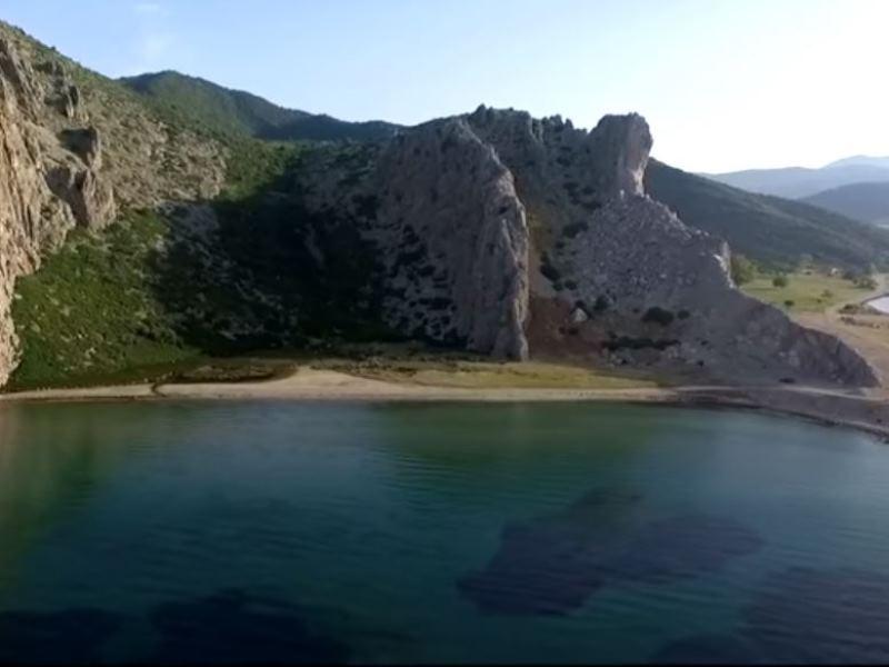 Η Λιμνοπούλα: Ένα Κρυμμένο Παράδεισο κοντά στην Πάτρα