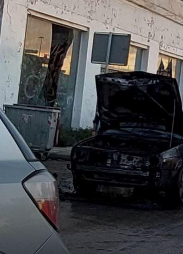 ΠΑΤΡΑ: Πυρκαγιά σε αυτοκίνητο στην Ακτή Δυμαίων