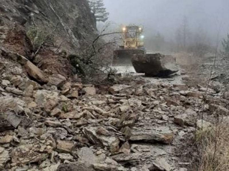 Έκτακτες καταστροφές και κακοκαιρία στην Ελλάδα: Χιονοθύελλες, κατολισθήσεις και πλημμύρες σε πολλές περιοχές