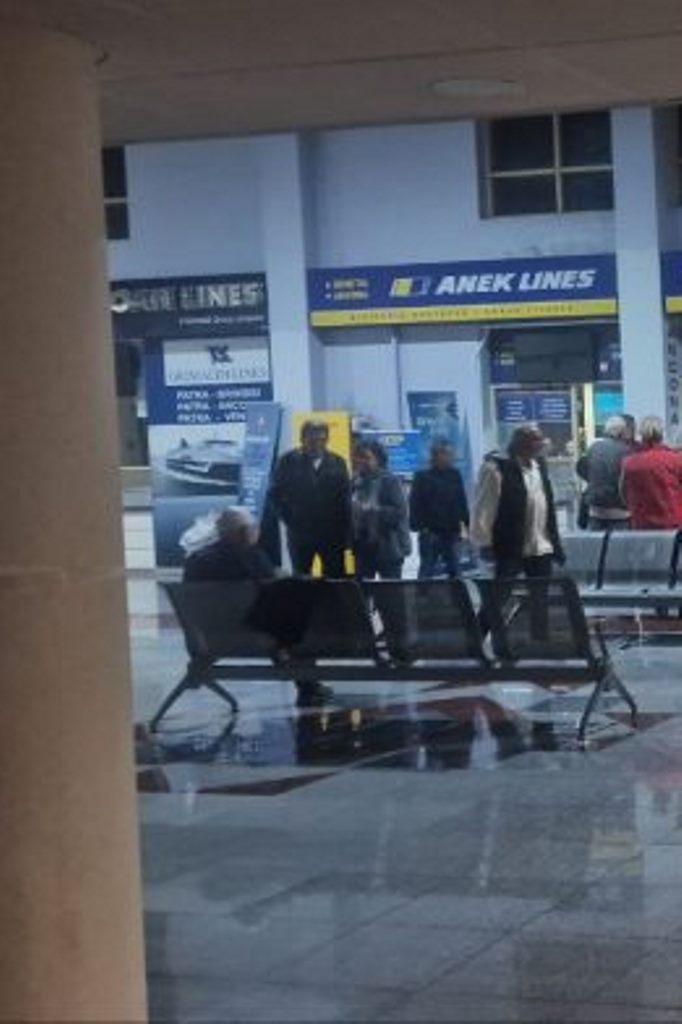ΠΑΤΡΑ: Πανικός στο λιμάνι από τη σύγκρουση πλοίων - 128 επιβάτες του Hellenic Spirit κατέβηκαν με ασφάλεια