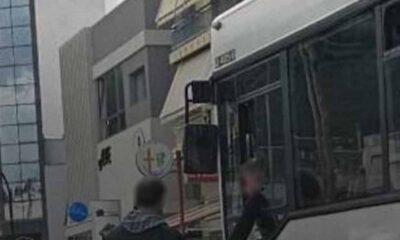 ΠΑΤΡΑ: Οδηγός ΙΧ εγκατέλειψε το όχημά του και επιτέθηκε στον οδηγό του λεωφορείου