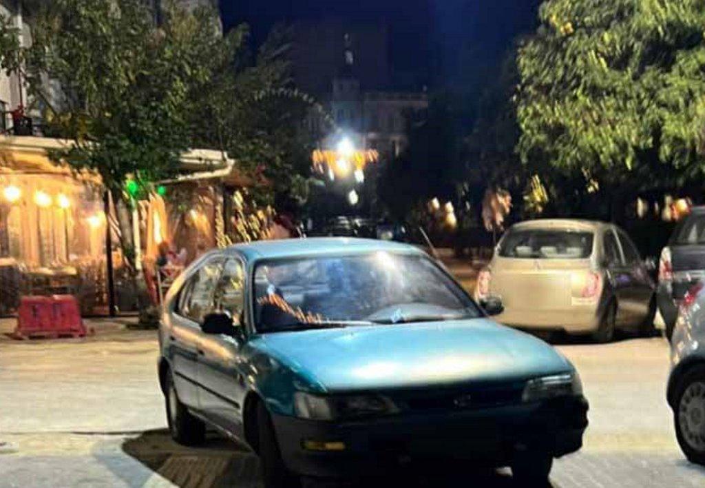 ΠΑΤΡΑ: Προστατέψτε τους πεζούς από την παράνομη στάθμευση με τσιμεντένια κολωνάκια