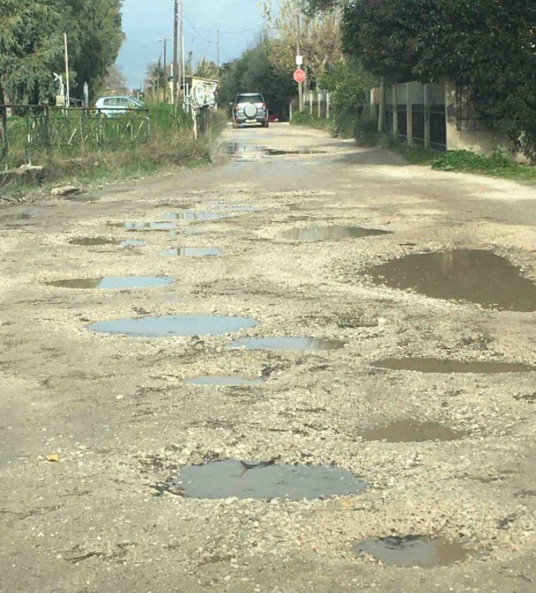 ΠΑΤΡΑ-Κατακραυγή από τους κατοίκους της Παραλίας Προαστίου: Η κατάσταση των δρόμων ανησυχεί και απαιτεί άμεση παρέμβαση του Δήμου