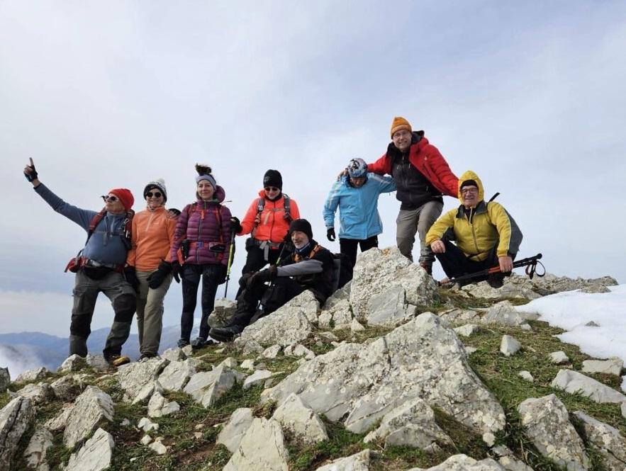 Επική Ανάβαση στον Όρος Καλιφώνι: Ένα Ταξίδι Μέσα από Δάση, Πηγές και Χιονισμένες Κορυφές, από ομάδα Πατρινών ορειβατών