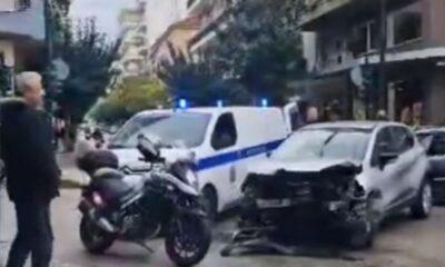 ΠΑΤΡΑ-Σφοδρό Τροχαίο στη Διασταύρωση Παπαφλέσσα - Κορίνθου: Δύο Τραυματίες Απεγκλωβίστηκαν από Πολίτες