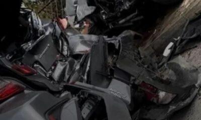 ΠΑΤΡΑ-Σφοδρή σύγκρουση στην εθνική οδό Πατρών-Αθηνών: Δύο οχήματα σε άμορφη μάζα σιδερικών
