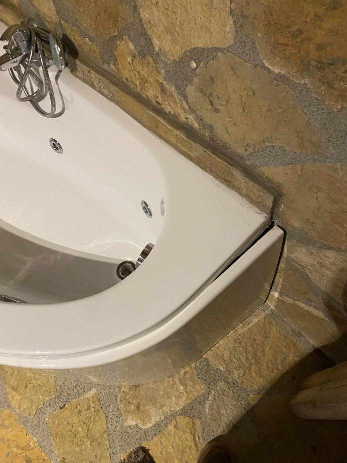 Πατρινοί γιατροί απογοητευμένοι από τη διαμονή τους στα Καλάβρυτα: Ξενοδοχείο εκτός πόλης με ανεπαρκείς συνθήκες...
