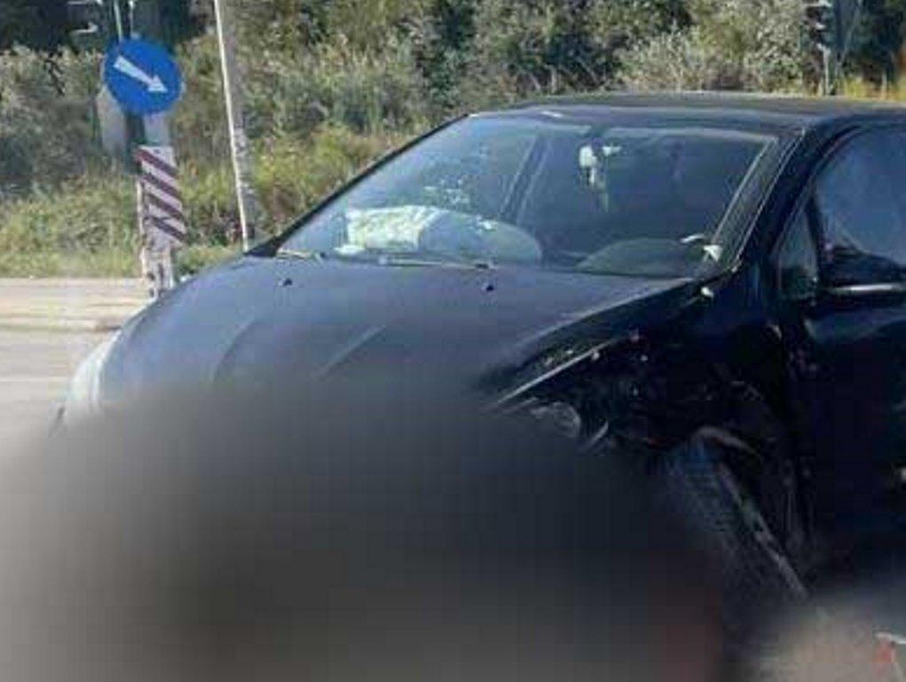 Σοβαρό Τροχαίο στην ΒΙΠΕ Πατρών Πύργου: Δύο Τραυματίες, Μία Έγκυος Μεταφέρθηκε στο Νοσοκομείο