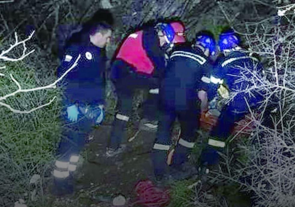 6ης ΕΜΑΚ Πάτρας: 80χρονη Γυναίκα Σώθηκε Αφού Έπεσε σε Γκρεμό 20 Μέτρων! - ΦΩΤΟ