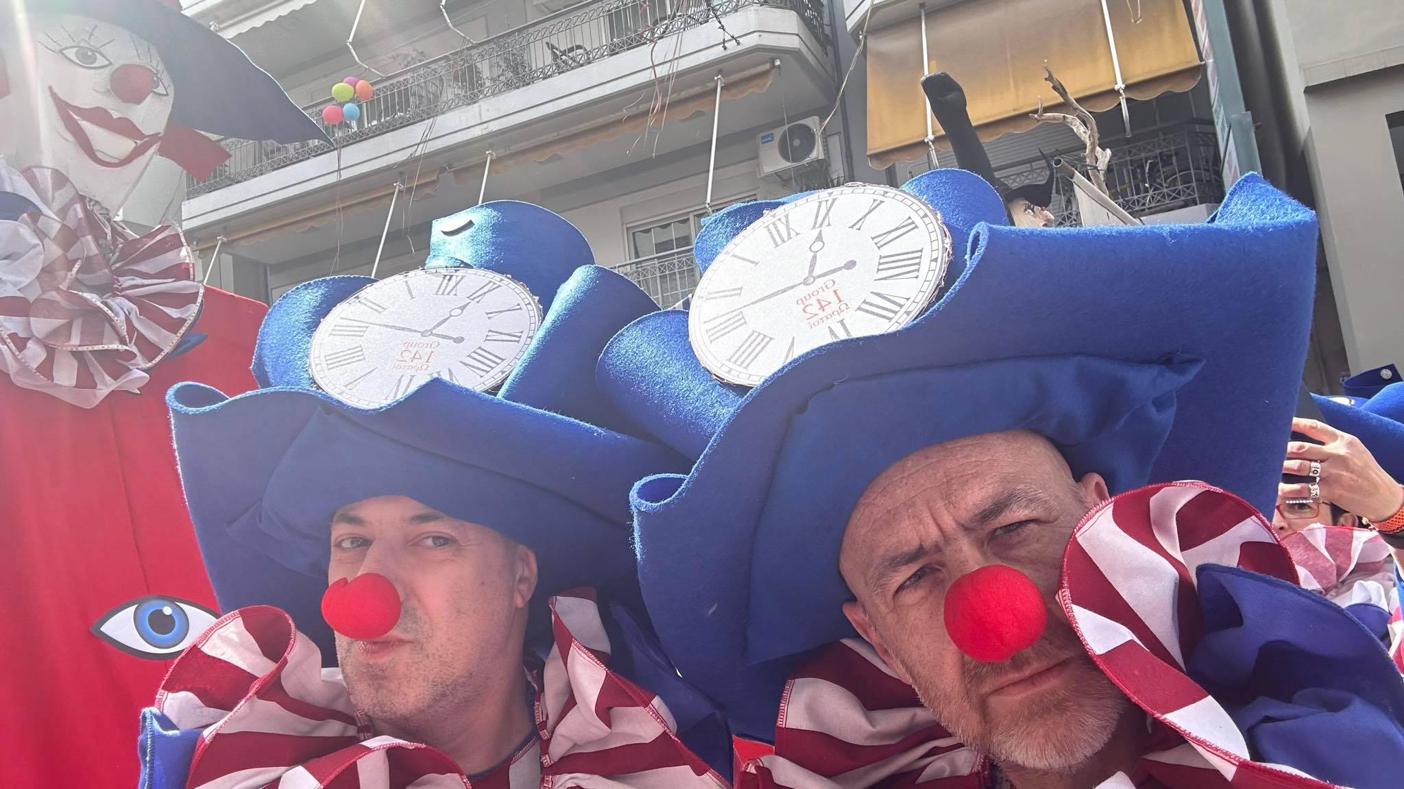 Μπορεί να είναι εικόνα 2 άτομα