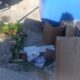 ΠΑΤΡΑ-Ανησυχία στην Ακτή Δυμαίων: Εγκαταλειμμένα φιαλίδια με αίμα ανάμεσα σε καταστήματα και παιδότοπο - ΦΩΤΟ