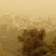 Λασποβροχές και περιορισμένη ορατότητα λόγω σκόνης στην Δυτική Ελλάδα, με βελτίωση αύριο