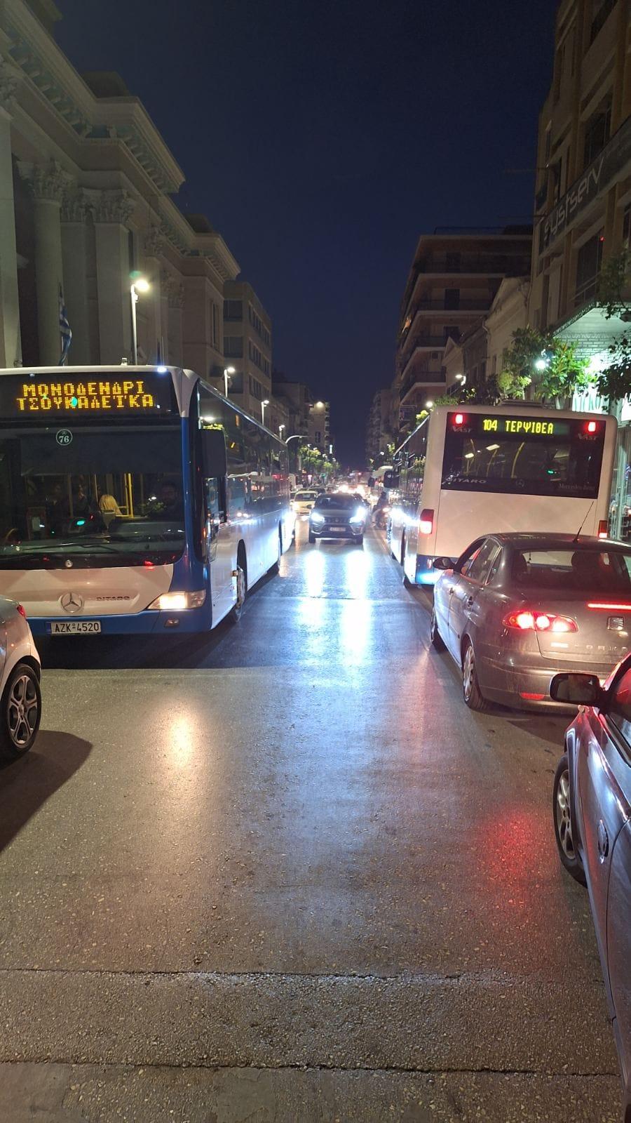 Αστυνομία Πάτρας: Κυκλοφοριακό χάος λόγω λανθασμένων μέτρων - ΦΩΤΟ