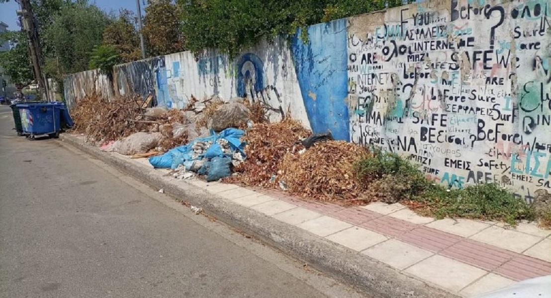 ΠΑΤΡΑ-Επικίνδυνη Αμέλεια: Σωροί Απορριμμάτων και Μπάζων πίσω από το Νοσοκομείο Αγίου Ανδρέα Δίχως Παρέμβαση - ΦΩΤΟ