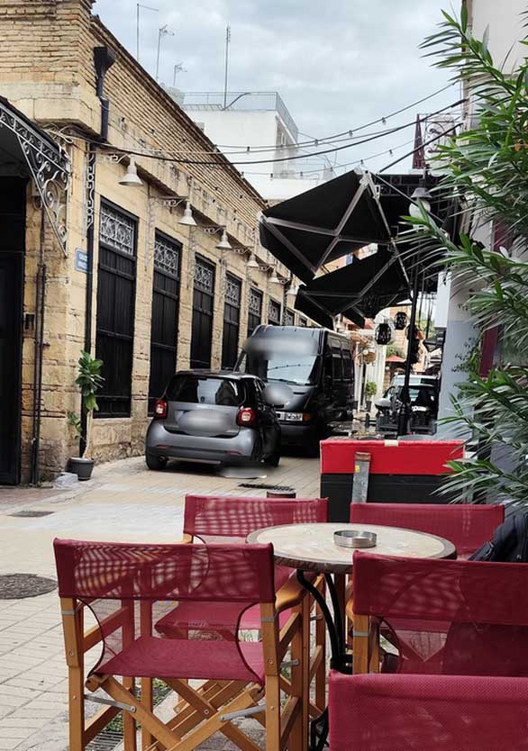 ΠΑΤΡΑ-Ανεξέλεγκτο παρκάρισμα: Ένα χρόνιο πρόβλημα που ζητά λύση - ΦΩΤΟ