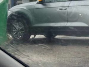Τροχαίο, ατύχημα, Πάτρα, Διγενή Ακρίτα, ΙΧ, σύγκρουση, βροχή, κακοκαιρία, δρόμοι, ολισθηρότητα, προσοχή, οδηγοί, Τροχαία, υλικές ζημιές, κυκλοφορία