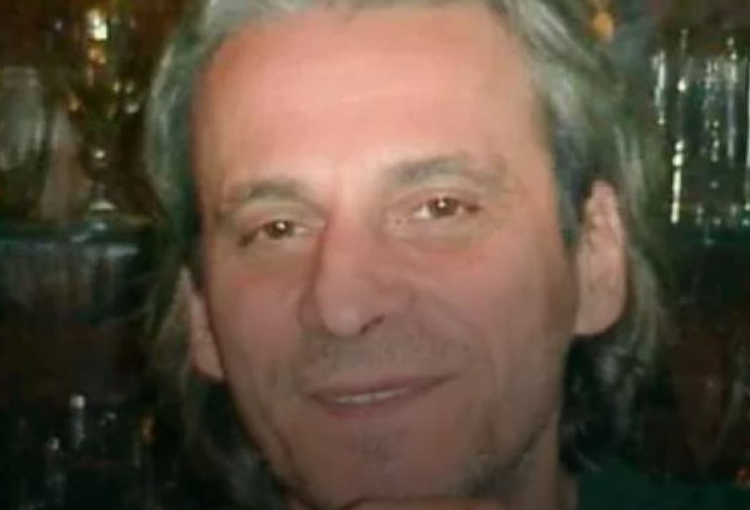 Γιώργος Λαμπρόπουλος, Ολύμπια, Τριών Ναυάρχων, καφέ, συνταξιοδότηση, οικογένεια, Πάτρα, μνήμη, αποχαιρετισμός, αγαπητός, σεβασμός, εκτίμηση, προβλήματα υγείας, αξιοπρέπεια, σύζυγος, παιδιά, θλίψη, ιστορικό καφέ, εργατικότητα