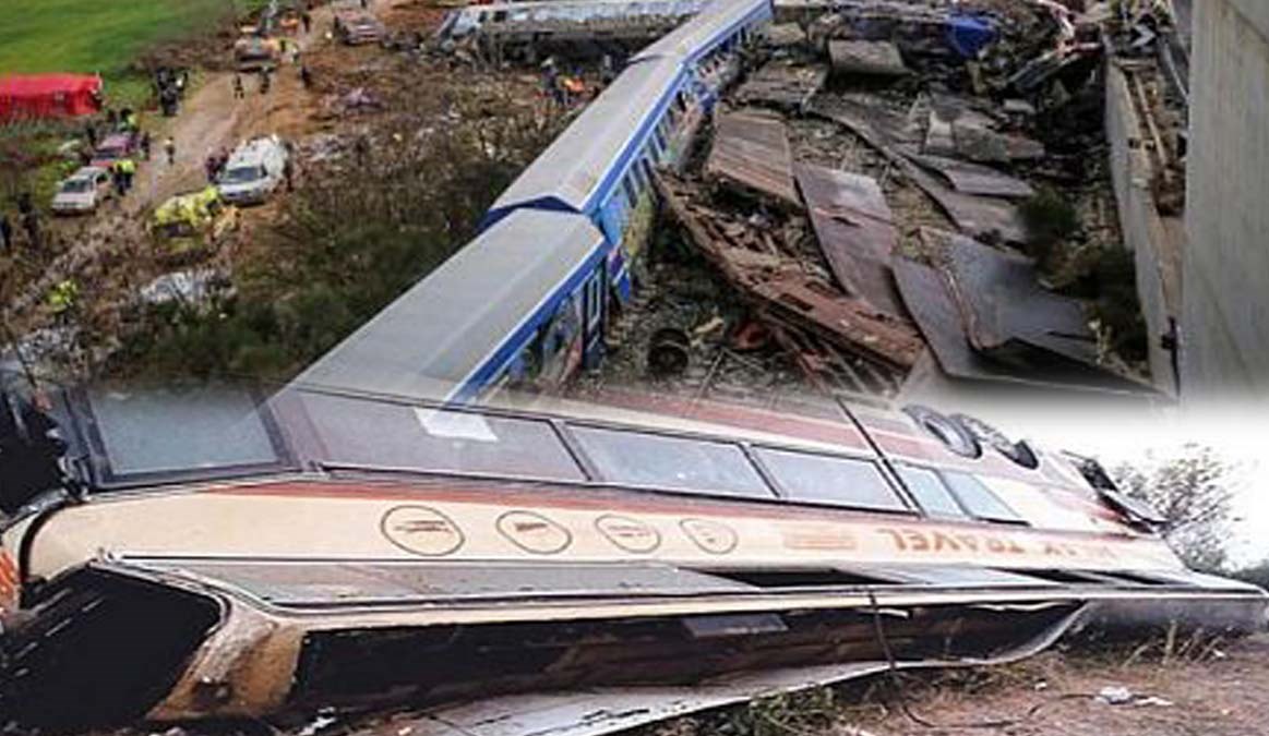 Τέμπη, δυστύχημα, τραγωδία, οπαδοί ΠΑΟΚ, μαθητές, σιδηροδρομικό δυστύχημα, θύματα, λεωφορείο, φορτηγό, σύγκρουση, χαράδρα, νοβοπάν, Ελλάδα, αθλητισμός, μνήμη, πένθος, υποδομές, ασφάλεια, σιδηρόδρομος, δρόμοι, μεταφορές, μνημόσυνο, ιστορία, απώλεια, κοινωνία