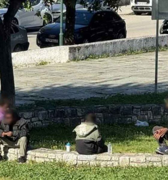 Πλατεία Κύπρου, Πάτρα, Ρομά, σκηνίτες, καταυλισμός, κάτοικοι Πάτρας, καταστηματάρχες, δημόσιος χώρος, καθαριότητα, επεισόδια, ανασφάλεια, παιδιά, παρέμβαση αρχών, πλατείες Πάτρας, κοινωνικά προβλήματα, δημόσια υγιεινή, Παναχαϊκή, Πάτρα αυτά που δεν λέγονται, υποβάθμιση περιοχής, τοπική κοινωνία