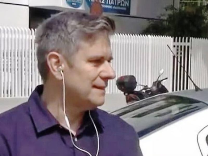 υπάλληλος ΔΥΠΑ, Πάτρα, τσάντα με χρήματα, 18.000 ευρώ, ακεραιότητα, ειλικρίνεια, αστυνομία, Κώστας Παπανδρέου, αξίες, παραδειγματισμός, χαμένα χρήματα, ΣΚΑΪ, Ασφάλεια Πατρών, επιστροφή χρημάτων, κοινωνικό μήνυμα