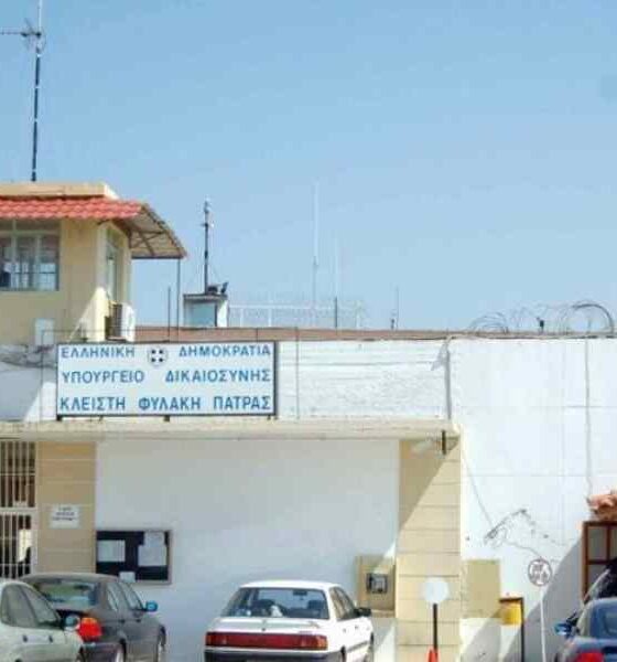 φυλακές Αγίου Στεφάνου, κρατούμενος, επίθεση, ψυχιατρική εξέταση, γιατρός, γυαλιά ηλίου, φθορά ξένης ιδιοκτησίας, σύλληψη, σωφρονιστικό κατάστημα, Πάτρα, επεισόδιο, ψυχική υγεία, δικογραφία, ένταση, σωφρονιστικοί υπάλληλοι