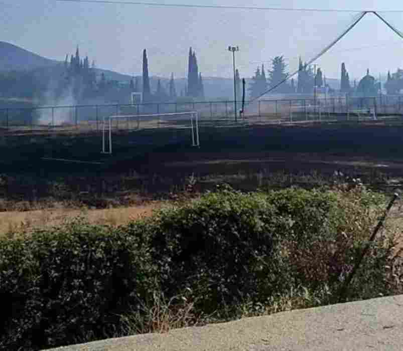 Πάτρα: Σοβαρές ζημιές προκάλεσε η φωτιά σε γήπεδο της Εγλυκάδας (φωτο) Πάτρα: Σοβαρές ζημιές προκάλεσε η φωτιά σε γήπεδο της Εγλυκάδας (φωτο)