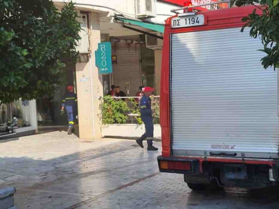 ξενοδοχείο, Μεντιτερανέ, φωτιά, πυρκαγιά, υπόγειο, Πυροσβεστική, Άγιος Νικόλαος, συναγερμός, εκκένωση, επέμβαση, πυροσβέστες, μικρής έκτασης, αναστάτωση, κέντρο πόλης, άμεση αντίδραση, ασφαλής εκκένωση, αίτια φωτιάς, έρευνα Πυροσβεστικής, πυροσβεστική επιχείρηση, φιλοξενούμενοι