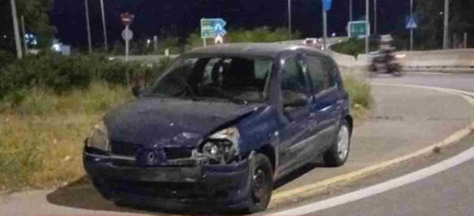 τροχαίο, Ρίο, Πάτρα, κόμβος Ρίου, μετωπική σύγκρουση, ατύχημα, Τροχαία, Πανεπιστημιακό Νοσοκομείο Πατρών, τραυματισμός, γυναίκα τραυματίας, κυκλοφοριακό, έρευνα τροχαίας, ατύχημα Παρασκευή, κυκλικός κόμβος, σύγκρουση οχημάτων