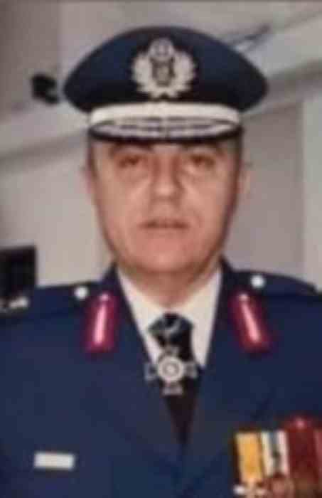 Σπύρος Τουντόπουλος, Αντιστράτηγος ε.α., ΕΛ.ΑΣ., Πάτρα, θάνατος, απώλεια, Ένοπλες Δυνάμεις, Αστυνομία, Διεύθυνση Αμέσου Δράσεως, Ομάδα ΖΗΤΑ, βετεράνοι ΖΗΤΑ, αστυνομικός, αποστρατεία, τιμή, κοινωνία, συγκίνηση, εξόδιος ακολουθία, αστυνομική οικογένεια, Πατρινός αξιωματικός, ΕΛΑΣ, Ελληνική Αστυνομία, θλίψη, στρατηγός, δημόσια ασφάλεια, ήθος, προσφορά, καθήκον, μνήμη, σεβασμός