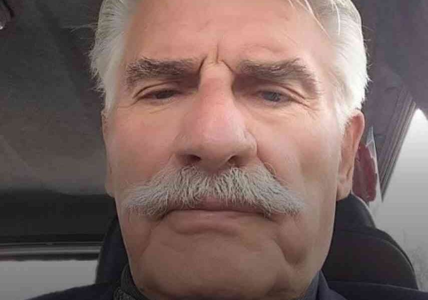 Ανδρέας Μπακόπουλος, Πάτρα, θάνατος, κηδεία, Δήμος Πατρέων, Ανδρέας Καράβολας, λαϊκή αγορά Ταραμπούρα, Νοσοκομείο Πατρών, διαιτητής ποδοσφαίρου, τοπικά πρωταθλήματα, εθνικές κατηγορίες, ζαχαροπλαστείο, περιοχή Συνόρων, Άνω Πόλη Πατρών, Ιερός Ναός Αγίας Παρασκευής, Κοιμητήριο Παναγίας Αλεξιωτίσσης, οικογένεια, συγκίνηση, τοπική κοινωνία, Πάτρα αθλητισμός