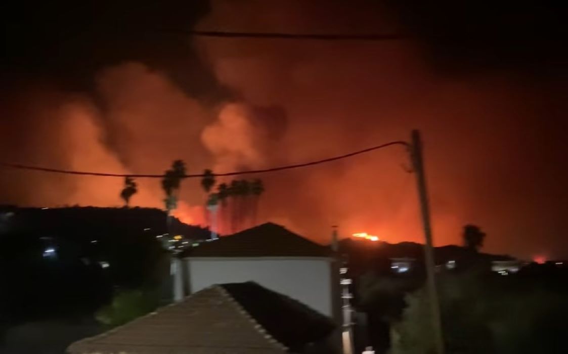 φωτιά, πυρκαγιά, Θεριανό, Καμίνια, Άνω Τσουκαλέικα, Άνω Βραχνέικα, φλόγες, καπνός, εκκένωση, κάτοικοι, σπίτια, καλλιέργειες, πυροσβεστική, εναέρια μέσα, ισχυροί άνεμοι, Πολιτική Προστασία, αγωνία, καταστροφή, μάχη, πύρινη κόλαση