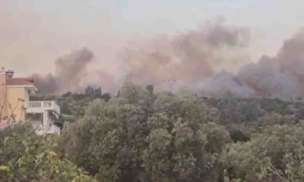 Βούντενη, Πάτρα, πυρκαγιά, εκκένωση, Συχαινά, Ανθούπολη, Αρόη, Ξερόλακκα, Πολιτική Προστασία, 112, μπλακ άουτ, Δραγωλένα, αεροσκάφη, κατάσβεση, ζημιές, σπίτια, καπνός, φωτιά, απειλή, καταστροφή