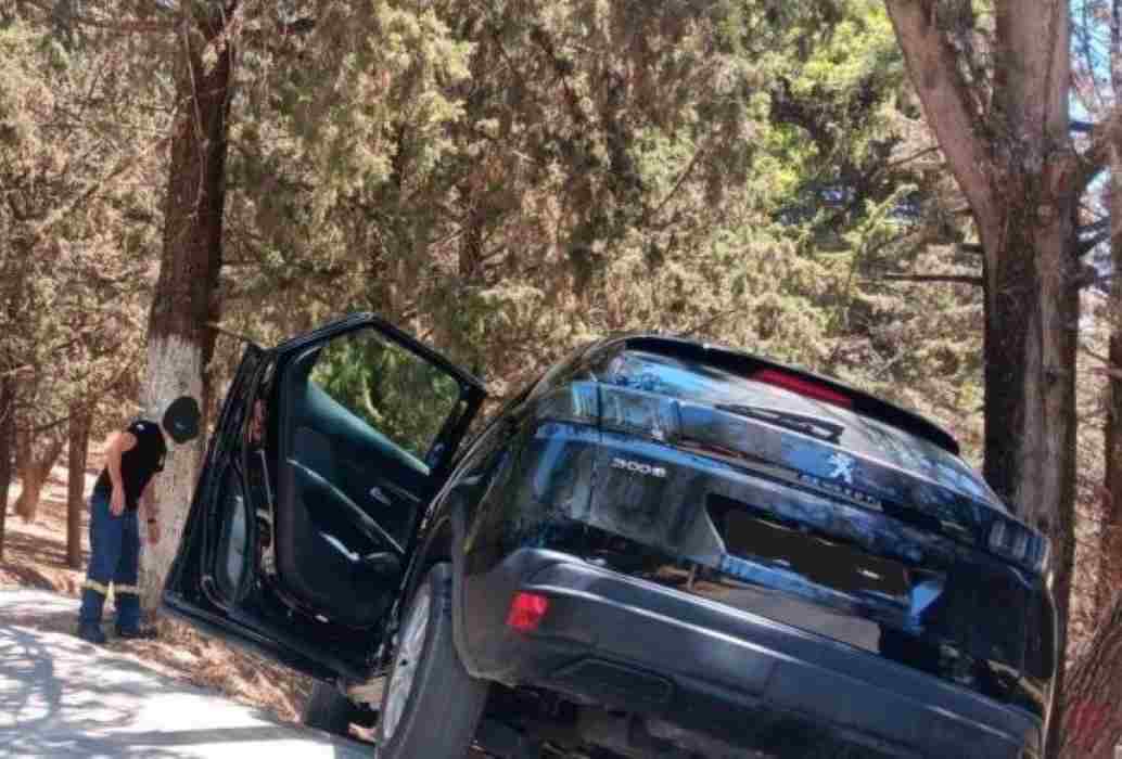 Γηροκομειό, πυρκαγιά, εγκατάλειψη, δρόμοι χωρίς σήμανση, έλλειψη φωτισμού, κίνδυνος ατυχήματος, απεγκλωβισμός, Πυροσβεστική Υπηρεσία, μητέρα, ανήλικο παιδί, τροχαίο, οδόστρωμα, κάτοικοι, αποκατάσταση, ασφάλεια, δημόσια ασφάλεια, επείγον, παράνομες καταστάσεις, κίνδυνοι, δυσάρεστες συνέπειες, έκκληση, δημόσια παρέμβαση, οδική ασφάλεια