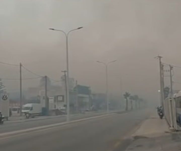 Πάτρα, φωτιά, πυρκαγιά, ΧΥΤΑ Ξερόλλακας, αναζωπυρώσεις, Μπάλα, Μποζαΐτικα, εναέρια μέσα, ρίψεις νερού, Πολιτική Προστασία, Μιχάλης Αναστασίου, Πανεπιστήμιο Πατρών, ΠΓΝΠ, κατάσβεση, πυροσβεστικές δυνάμεις, οριοθέτηση, μέτωπο φωτιάς, επιχειρήσεις, προστασία, πυρόσβεση