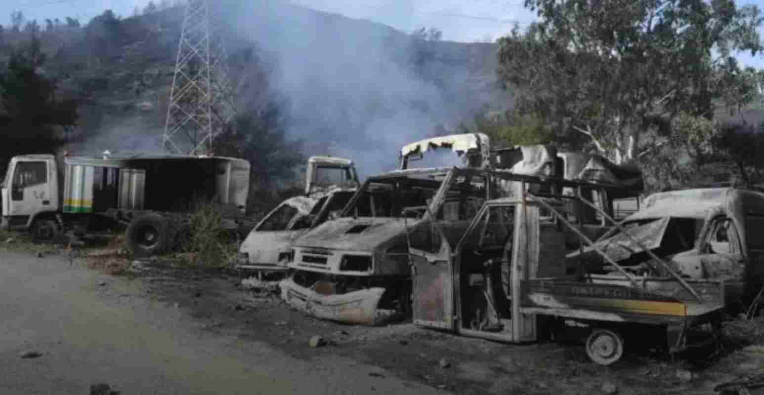 Πάτρα, Patras, Ξερόλακκα, Xerolakka, ΧΥΤΑ Ξερόλακκας, Xerolakka landfill, σκουπιδότοπος Πάτρας, Patras landfill, φωτιά Πάτρα, Patras fire, πυρκαγιά ΧΥΤΑ, landfill fire, δημόσια υγεία, public health, ατμοσφαιρική ρύπανση, air pollution, τοξικά αέρια, toxic gases, καύση απορριμμάτων, waste burning, βιοαέριο, biogas, πυρσοί καύσης, gas flares, περιβαλλοντική κρίση, environmental crisis, Δήμος Πατρέων, Municipality of Patras, αντιπολίτευση Πάτρα, Patras opposition, Πάτρα Ενωμένη, Patra Enomeni, Κώστας Σβόλης, Kostas Svolis, περιφερειακό συμβούλιο, regional council, Πανεπιστήμιο Πατρών, University of Patras, Εργαστήριο Φυσικής της Ατμόσφαιρας, Atmospheric Physics Laboratory