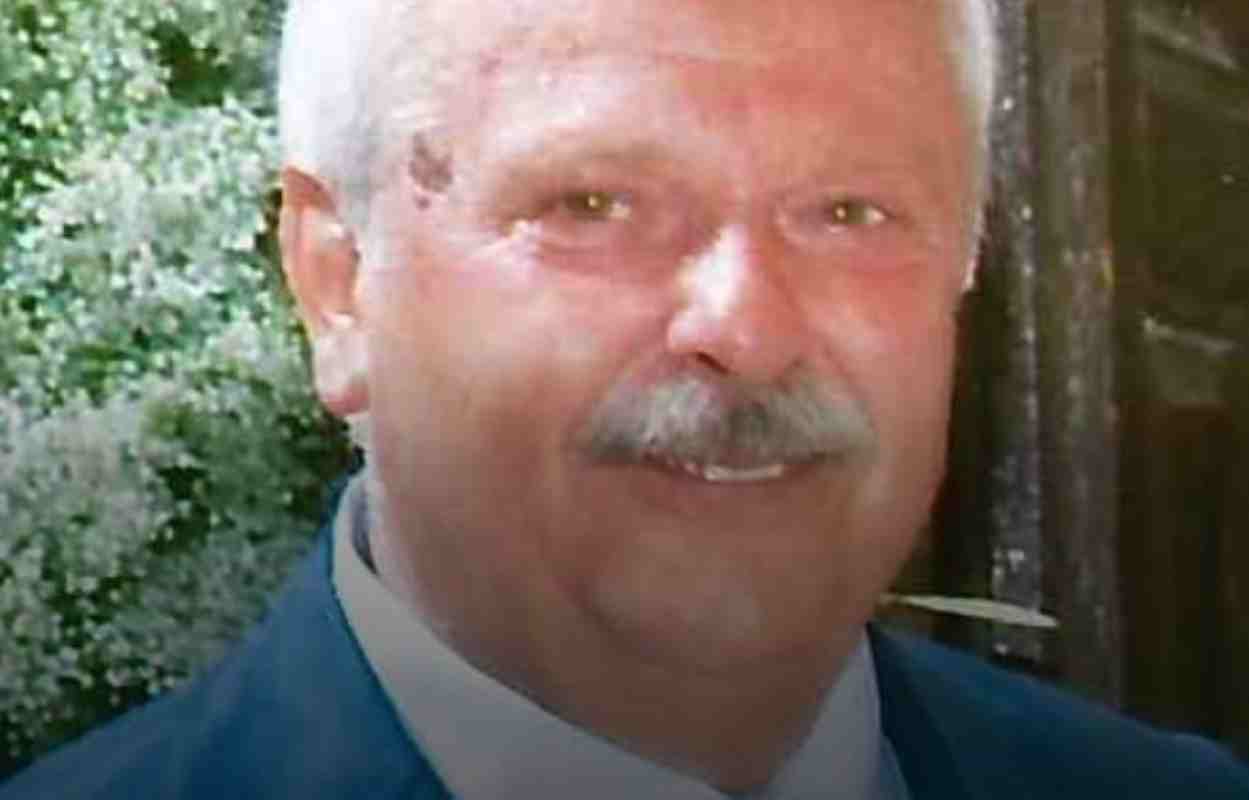 Νίκος Νικολάου Πάτρα, θάνατος Νίκος Νικολάου, αθλητικογράφος Πάτρα, δημοσιογράφος αθλητισμού Πάτρα, Διεύθυνση Συγκοινωνιών Πάτρα, συνταξιούχος δημόσιος υπάλληλος Πάτρα, νεκρολογία Νίκος Νικολάου, κηδεία Νίκος Νικολάου, θλίψη στην Πάτρα, δημοσιογραφία και αθλητισμός Πάτρα, αθλητική δημοσιογραφία Πάτρα, οικογενειάρχης Νίκος Νικολάου