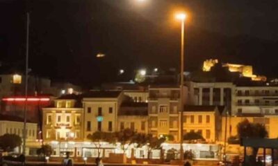 πανσέληνος, Οξύρρυγχος, Αύγουστος, καλοκαίρι, φεγγάρι, θερινά σινεμά, κλασικές ταινίες, φωτορύπανση, ρομαντισμός, νυχτερινός ουρανός, μαγεία, θάλασσα, ακρογιαλιά, πλατεία, φως σελήνης