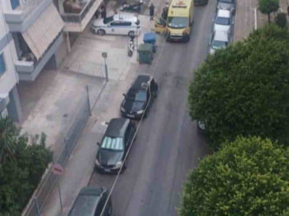 Κυψέλη, τραγωδία, πτώση, ακάλυπτος, νεκρός άνδρας, Κεφαλληνίας, Πέντε Πηγάδια, θρίλερ, φωνές, κορίτσι, αστυνομία, ασθενοφόρο, εγκληματική ενέργεια, έρευνες, θάνατος, πολυκατοικία, σοκ, πτώση από ύψος, αυτοκτονία, ατύχημα