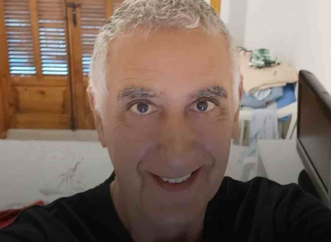 Πάτρα, Patras, Ανδρέας Αποσκίτης, Andreas Aposkitis, θάνατος, death, δωρεά οργάνων, organ donation, εγκεφαλικό επεισόδιο, stroke, τοπική κοινωνία, local community, κοινωνική δράση, social activism, καθαρισμός συντριβανιών, fountain cleaning, πλατεία Γεωργίου, Georgiou Square, δημοτική αρχή, municipal authority, προβλήματα πόλης, city issues, συλλυπητήρια, condolences, μνημεία Πάτρας, Patras monuments, κοινωνικά δίκτυα,