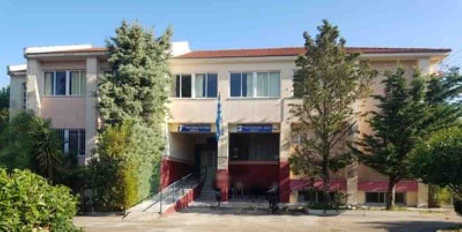 Επεισόδια Κουκούλι, Koukouli incidents, 7ο ΕΠΑΛ, 7th Vocational High School, σχολική βία, school violence, μαθητές επιθέσεις, student attacks, αυγά πορτοκάλια πυροτεχνήματα, eggs oranges fireworks, κατάληψη μαθητών, student protest, εκφοβισμός σχολείο, school bullying, Διεύθυνση Δευτεροβάθμιας Εκπαίδευσης, Secondary Education Directorate, αναστάτωση μαθητών, student panic, αστυνομική παρέμβαση,